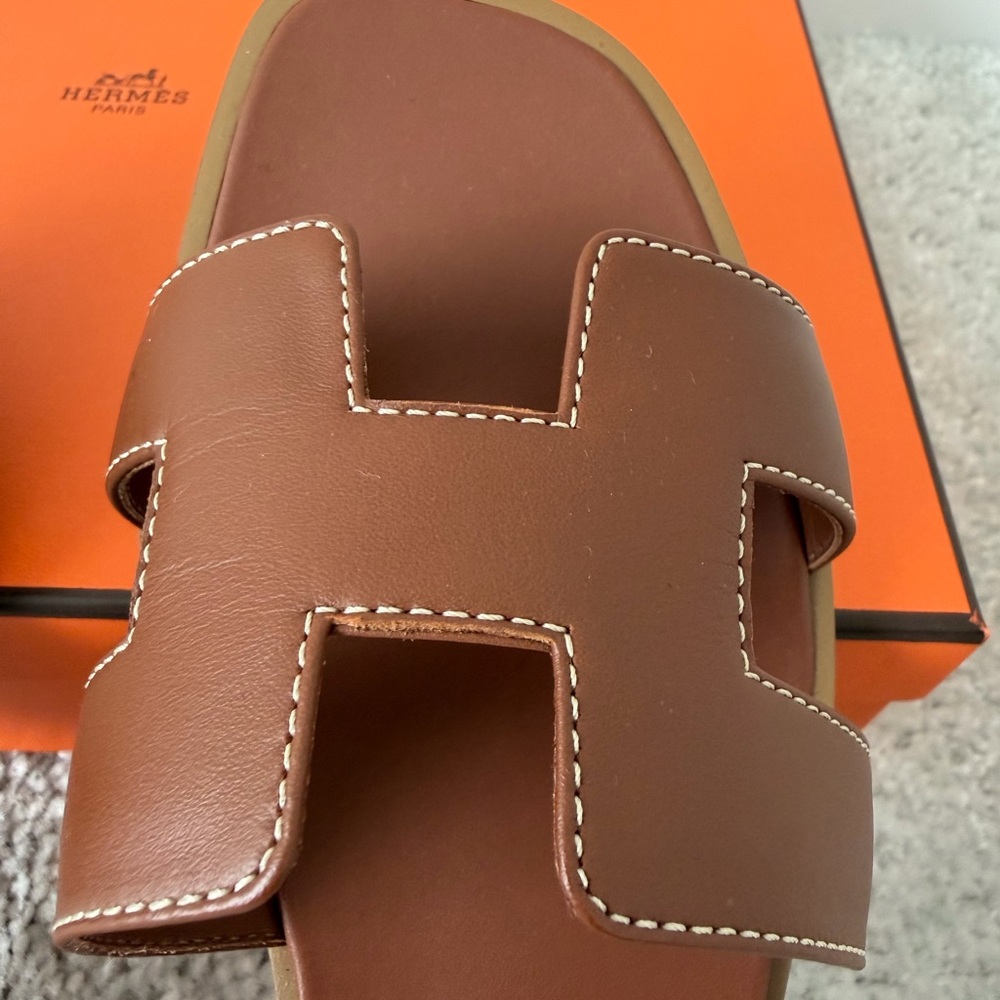 Hermes Oran Leather Sandals - Excellent Condition, Worn Once - Picture 12 of 16